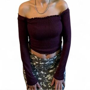 Hollister Y2K style off shoulder ribbed shirt long sleeved top stretchy purple